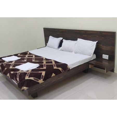 Hotel Parag Palace Jabalpur Eksteriør bilde